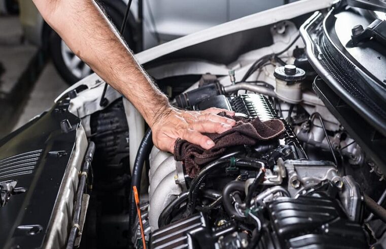 What are the Top Engine Maintenance Tips?