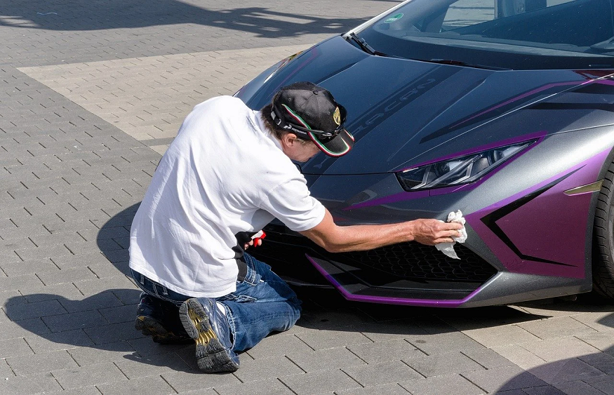 DIY or Professional Help? Navigating Car Body Repairs for a Flawless Finish
